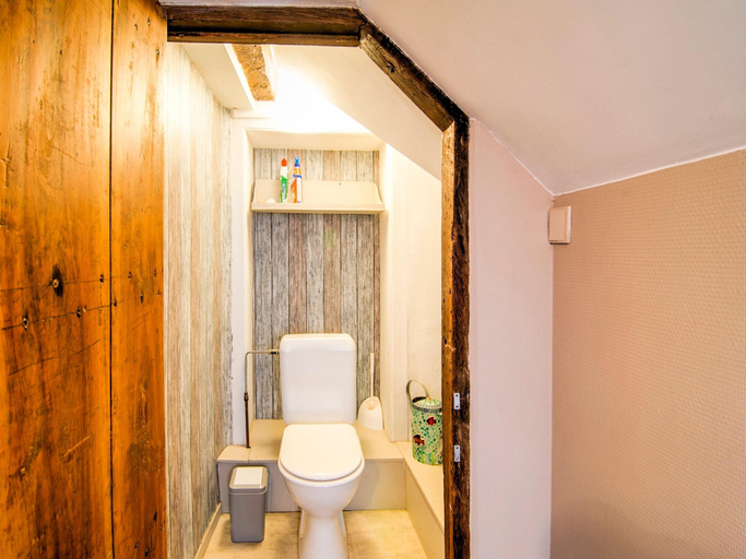 Bathroom 3, Traditional Cottage with private terrace, Liège