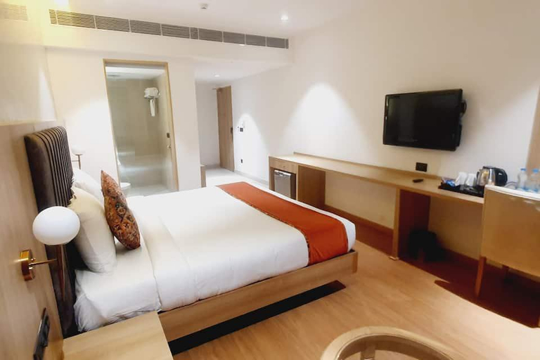 Bedroom 3, Hotel Klg Altoria, Chandigarh