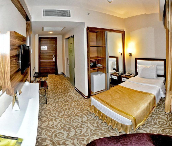 Bedroom 2, Ozpark Hotel, Akşehir
