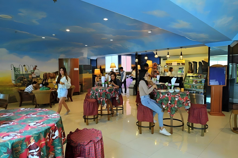 Food & Drinks, Thong Somboon Club, Pak Chong