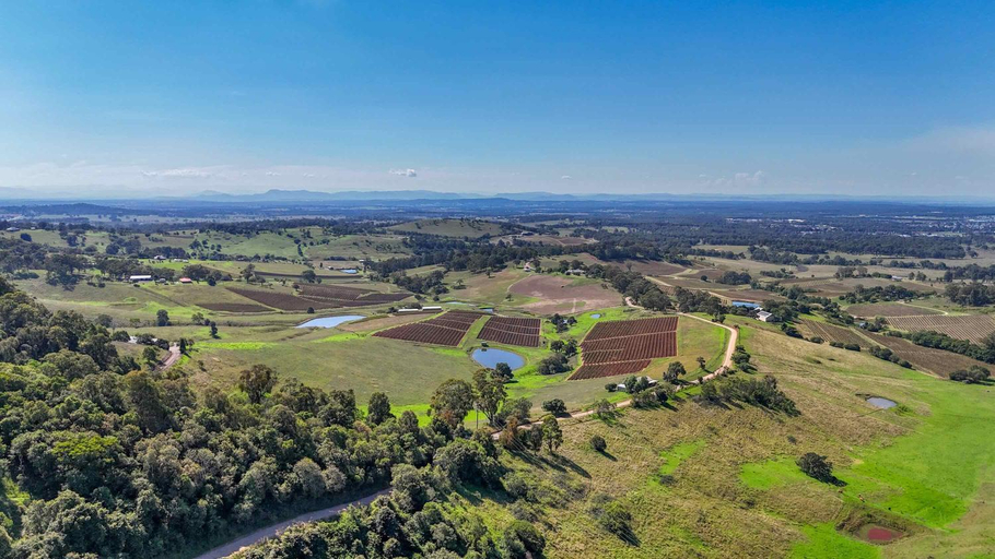 Others 3, Bimbadeen Estate Villa 1, Cessnock