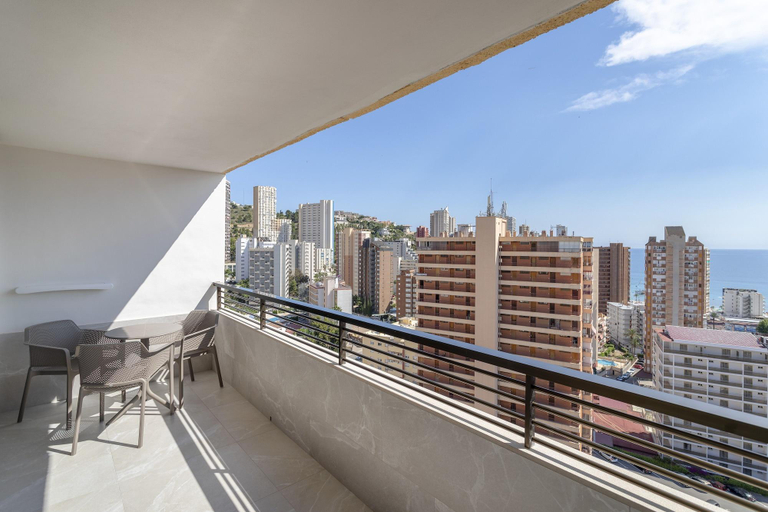 Others 5, Apartamentos Halley, Alicante