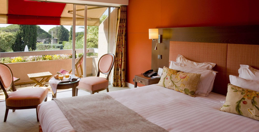 Bedroom 3, Najeti Golf Hotel de Valescure, Var