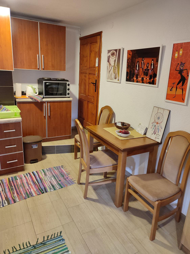 2, Summit Apartment