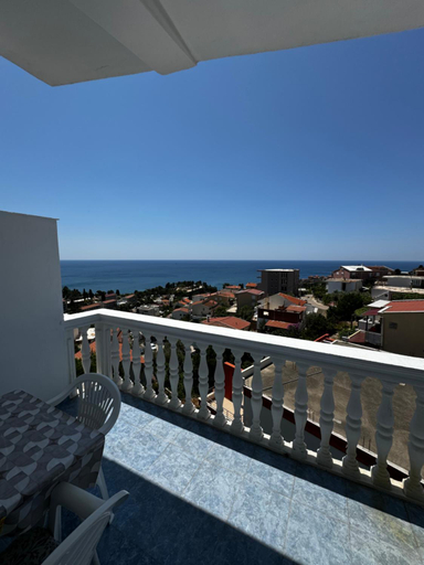 Others 3, Apartments Boki