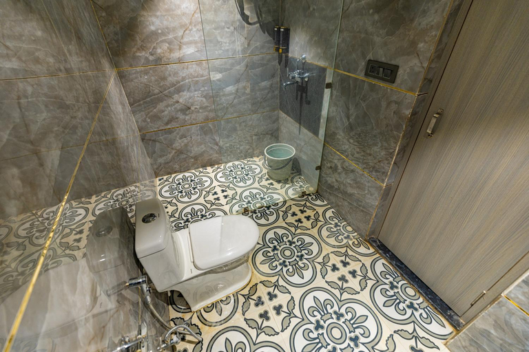 Bathroom 5, Chandrika Green Resorts Near Prem Mandir, Mathura
