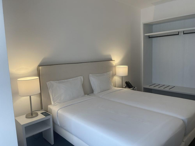 Bedroom 3, Oasis White Hotel
