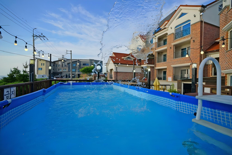 Sport & Beauty 2, Byeonsanbando The Forest Pension, Buan