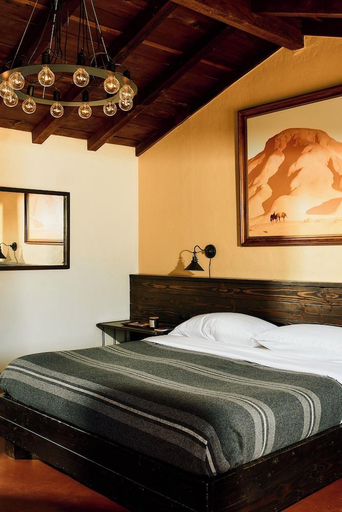 Bedroom 2, Pioneertown Motel, San Bernardino