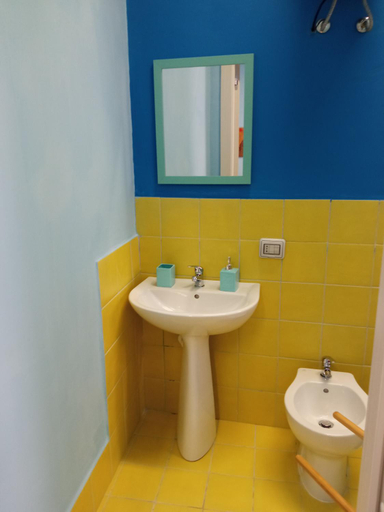 Bathroom 3, Residence 1830, Benevento