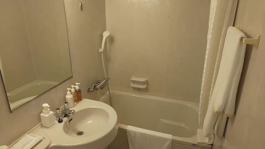 Bathroom 4, GRG Hotel Naha, Naha