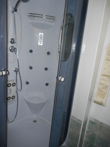 Bathroom 2, B&B Stella Marina, Catanzaro