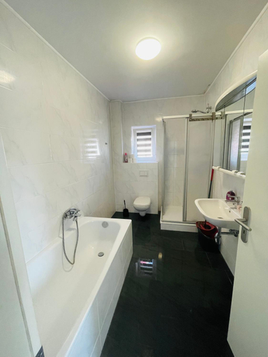 Bathroom 2, Hotel Shelby Apartments, Region Hannover