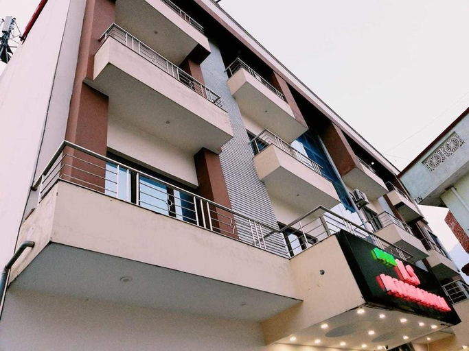 Exterior & Views 1, Hotel KS International (50 meters from Railway Station), Chamba