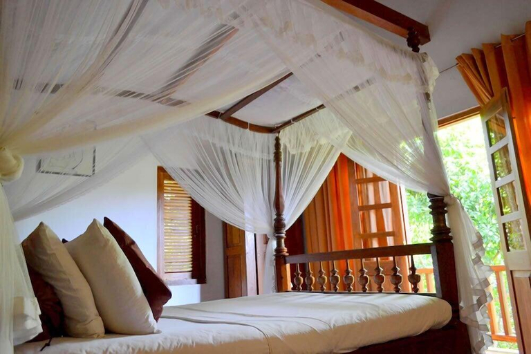 Bedroom 4, Landa Holiday Houses, Imbulpe
