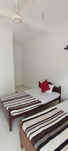 Bedroom 2, Summer Set Inn, Dambulla