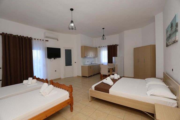 Bedroom 2, Michelle Apartments, Sarandës