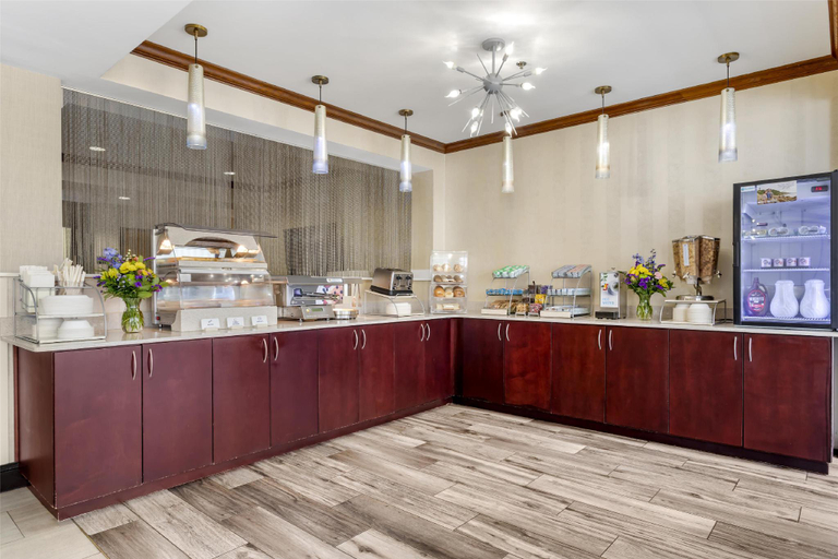 Food & Drinks 5, Best Western Plus River Escape Inn & Suites, Jackson