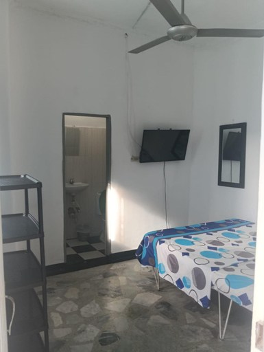 3, Hotel Piscina Melgar, Melgar
