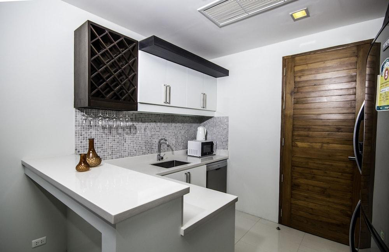 Others 5, Q Residence, Phuket Island
