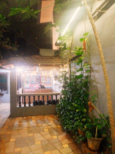 Others 5, Baga Beach Inn, North Goa