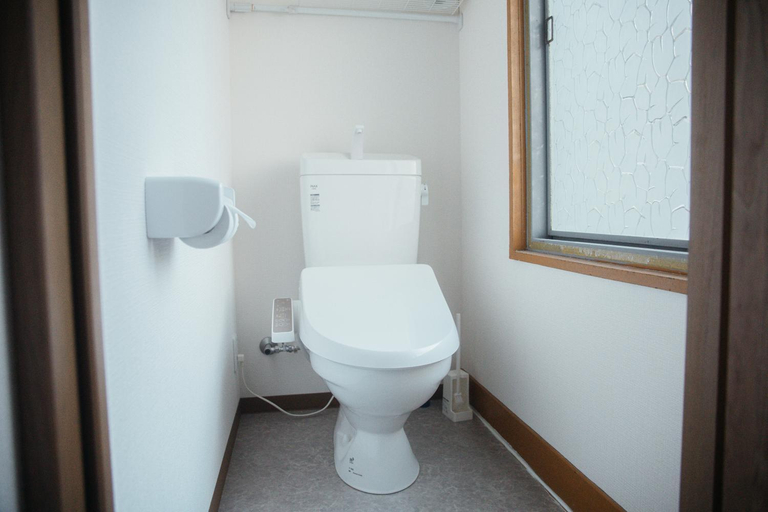 Bathroom 2, NAMBA GUEST ROOM .TKS, Osaka