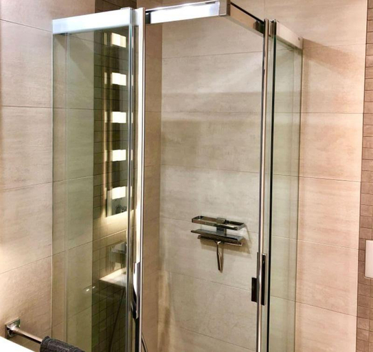 Bathroom 5, perfect lifestyle Design Boutique & Private SPA, Baden
