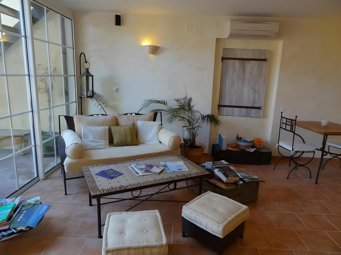 Others 5, La Bastide de Font Clarette, Var