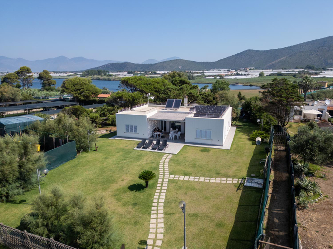 Others 3, Villa Epi, Latina