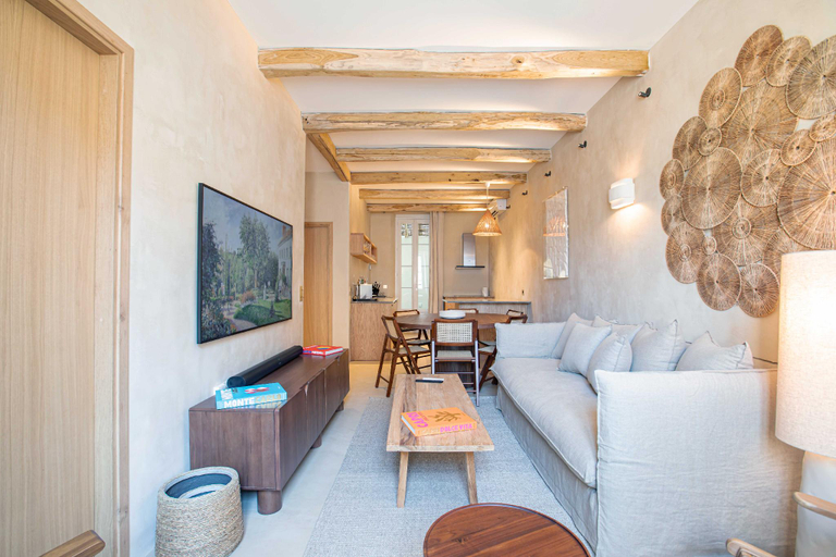 Others 2, Magnificent apt - 2BR/6P - Heart of Saint-Tropez, Var
