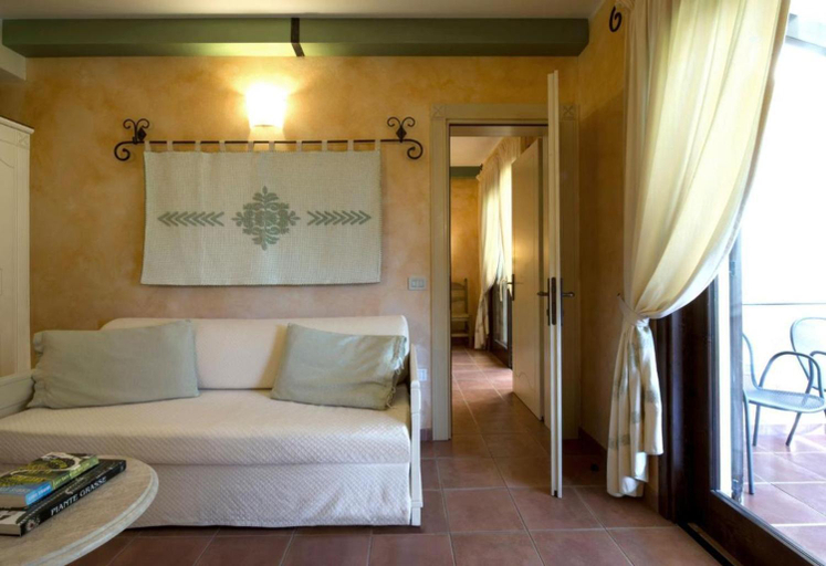 3, Sardinian-style Resort 2 Bedroom Apartments Sleeps 7, Cagliari