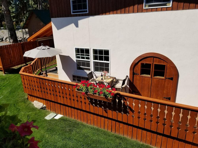 Exterior & Views 1, Haus Hanika, Chelan