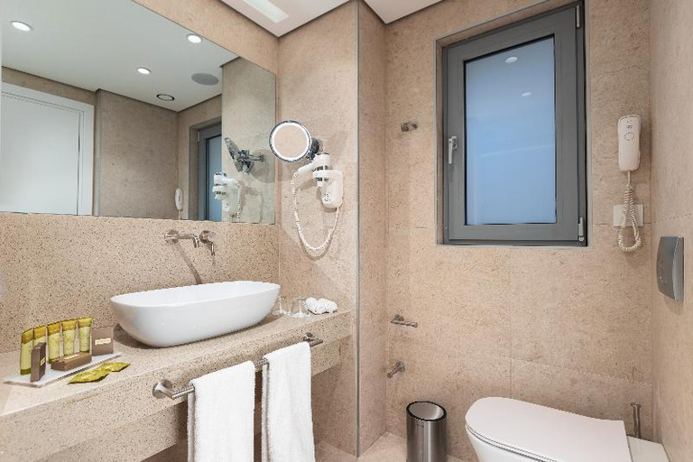 Bathroom 5, Blue Lagoon Queen, Central Macedonia