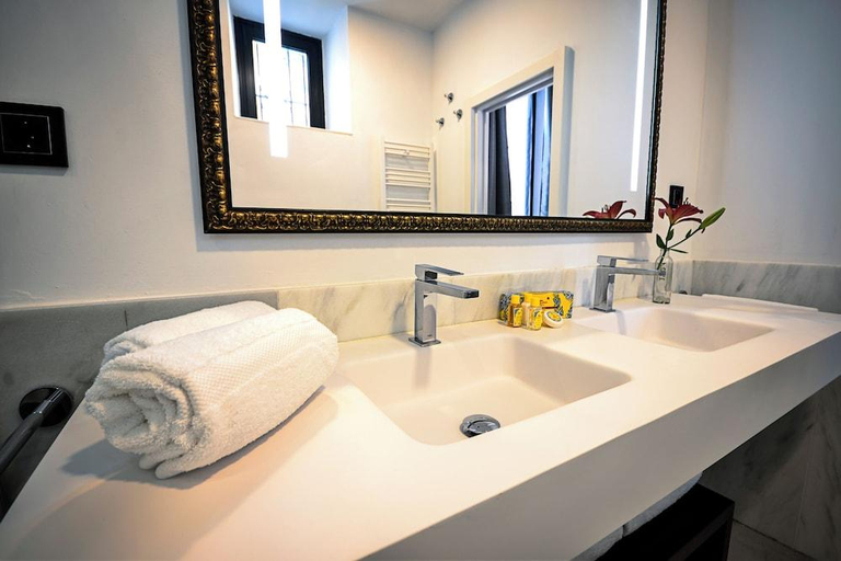 Bathroom 4, Legado Alcazar, Sevilla