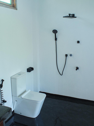 Bathroom 4, Rawan Home Stay, Pothuvil