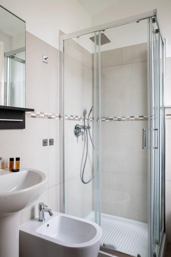 Bathroom 3, Villa Ortensia, Catania