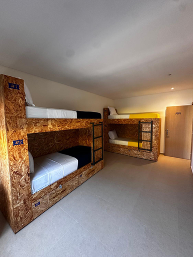 Others 2, Claris B&B - Hostel, Praia