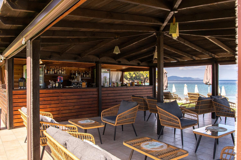 Food & Drinks 4, Komitsa Luxury Apartments, Central Macedonia