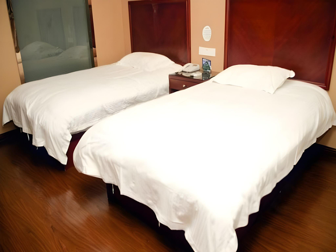 Bedroom 2, GreenTree Inn Tangshan Yuhua Road, Tangshan