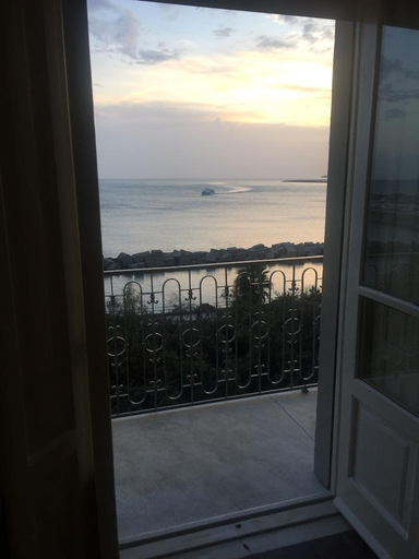 Others 5, B&B Di mare e d'azzurro, Salerno