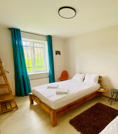Bedroom 2, Dez Guest House, Margahovit
