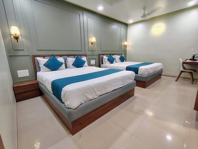 Bedroom 5, Hotel Sai Deluxe Sangli, Sangli