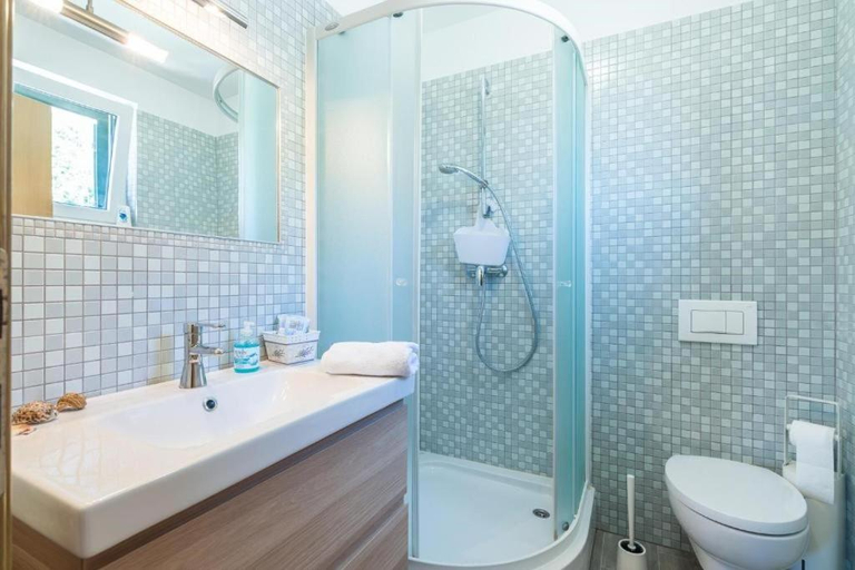 Bathroom 4, Apartments Garden, Baška