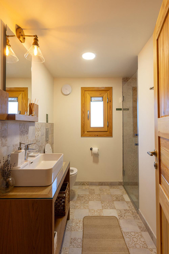 Bathroom 3, Ida Trio, Edremit