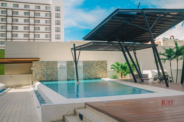 Sport & Beauty 2, Centrio Tower w/ Netflix + WiFi, Cagayan de Oro City