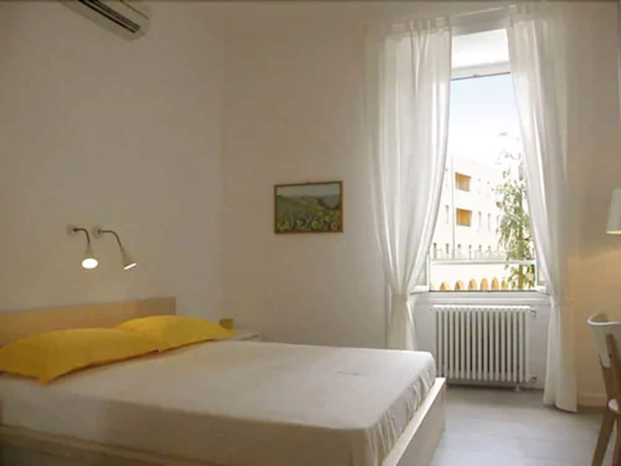 Bedroom 2, Il Sampietrino dei Cavalleggeri B&B, Rome