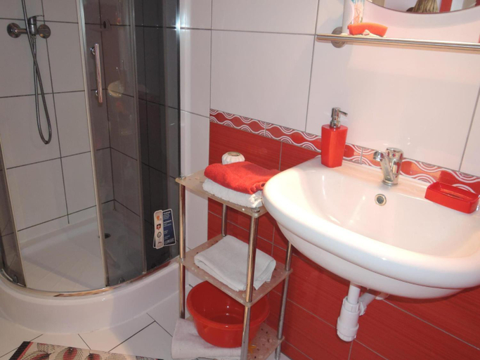 Bathroom 3, Holiday Home in Dziwnowek near Beach  Lagoon, Kamień