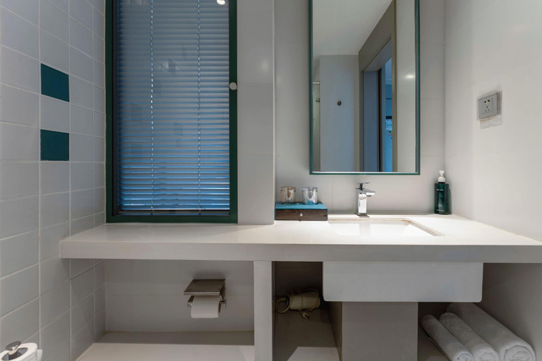 Bathroom 4, Magnotel Ningbo Beilun Yintai City Xindalu, Ningbo