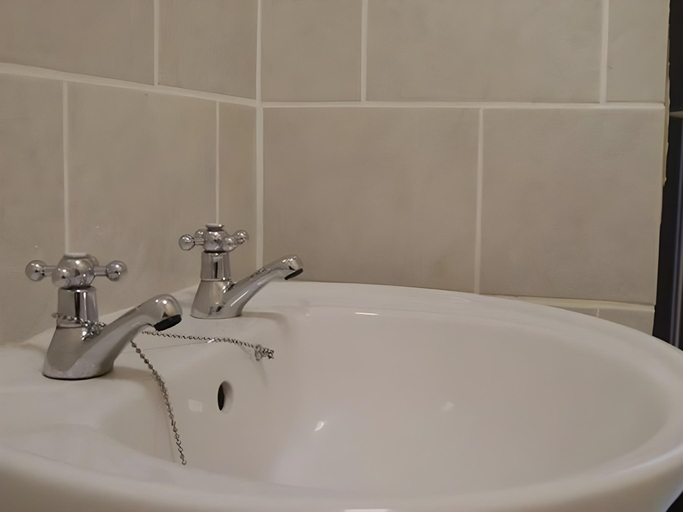 Bathroom 4, Union Hotel Penzance, Cornwall