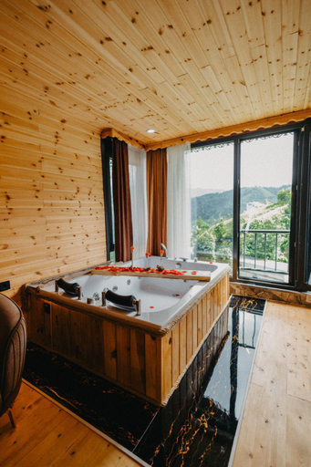 Bathroom 4, efedagsuit, Ardeşen